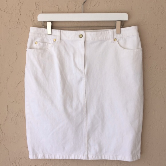 white denim skirt 12